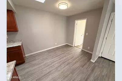 6529 N 67th Avenue #105, Glendale, AZ 85301 - Photo 5