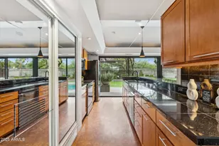 4324 E Stanford Dr, Phoenix, AZ 85018 - Photo 9