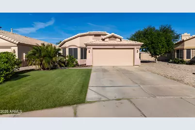 106 W Smoke Tree Road, Gilbert, AZ 85233 - Photo 1