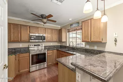 10633 N 115th Avenue, Youngtown, AZ 85363 - Photo 11