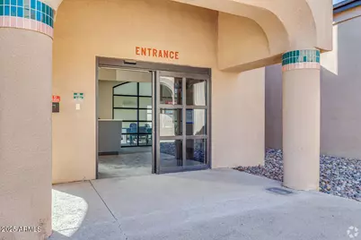13818 N Thunderbird Boulevard, Sun City, AZ 85351 - Photo 3