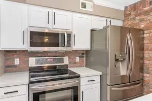 2025 E Campbell Ave, Phoenix, AZ 85016 - Photo 7