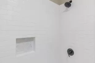 2025 E Campbell Ave, Phoenix, AZ 85016 - Photo 11