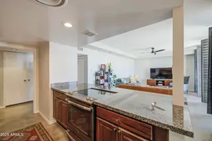 207 W Clarendon Ave, Phoenix, AZ 85013 - Photo 9