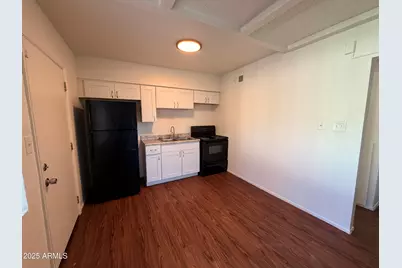 6802 W Glendale Avenue #18, Glendale, AZ 85303 - Photo 5