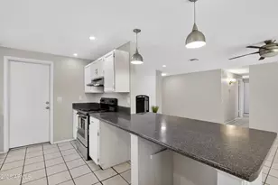 1403 W Palomino Dr, Chandler, AZ 85224 - Photo 7