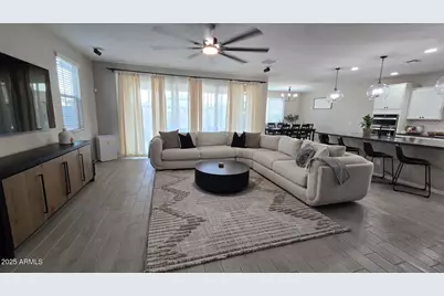 5717 N 108th Avenue, Phoenix, AZ 85037 - Photo 9