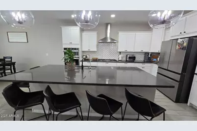 5717 N 108th Avenue, Phoenix, AZ 85037 - Photo 7