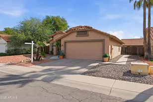 625 W Sagebrush St, Gilbert, AZ 85233 - Photo 7