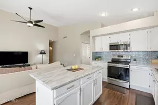 625 W Sagebrush St, Gilbert, AZ 85233 - Photo 17