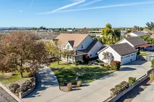 2552 E Ridgewood Ln, Gilbert, AZ 85298 - Photo 3