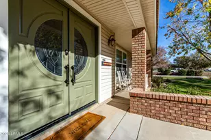 2552 E Ridgewood Ln, Gilbert, AZ 85298 - Photo 9