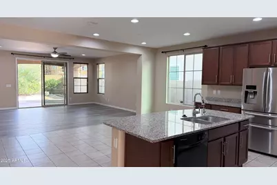 3021 S Sunland Drive, Chandler, AZ 85248 - Photo 13