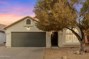 4302 E Wescott Dr, Phoenix, AZ 85050 - Photo 1