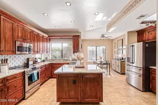 1932 E Beck Ln, Phoenix, AZ 85022 - Photo 17