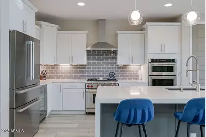 22011 N 34th Way, Phoenix, AZ 85050 - Photo 11