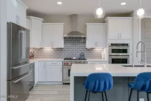 22011 N 34th Way, Phoenix, AZ 85050 - Photo 11