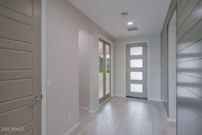 22011 N 34th Way, Phoenix, AZ 85050 - Photo 7