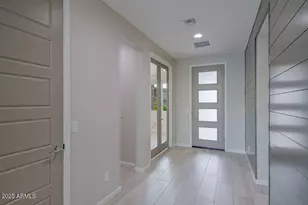 22011 N 34th Way, Phoenix, AZ 85050 - Photo 7