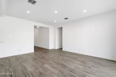 204 E Taurus Place, Chandler, AZ 85249 - Photo 7