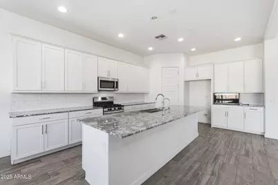 204 E Taurus Place, Chandler, AZ 85249 - Photo 15