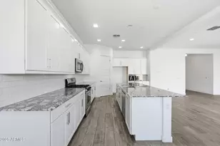 204 E Taurus Pl, Chandler, AZ 85249 - Photo 15