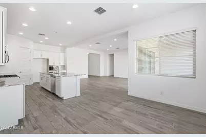 204 E Taurus Place, Chandler, AZ 85249 - Photo 17