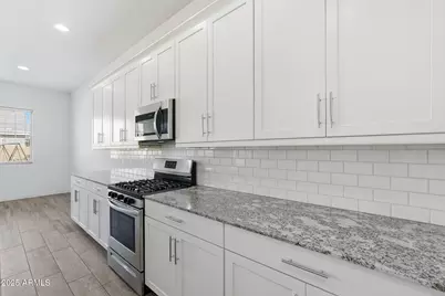 204 E Taurus Place, Chandler, AZ 85249 - Photo 11