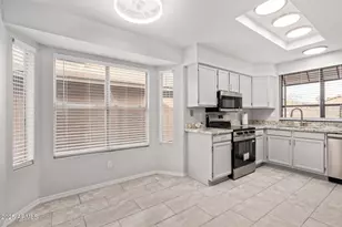 12810 S 50th Way, Phoenix, AZ 85044 - Photo 9