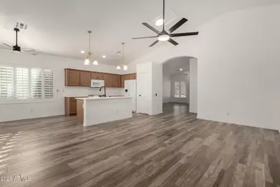 2432 E Cielo Grande Avenue, Phoenix, AZ 85024 - Photo 13