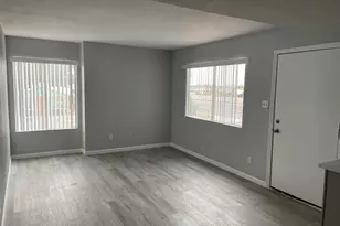 1002 North 25th Pl, Phoenix, AZ 85008 - Photo 3