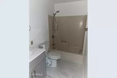 1002 N 25th Place #10, Phoenix, AZ 85008 - Photo 7