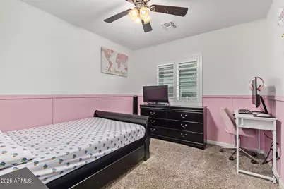 723 E Desert Drive S, Phoenix, AZ 85042 - Photo 25