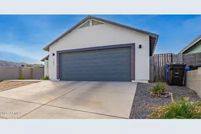 723 E Desert Drive S, Phoenix, AZ 85042 - Photo 5
