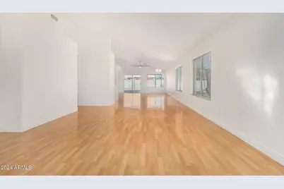 8338 W Paradise Drive, Peoria, AZ 85345 - Photo 7