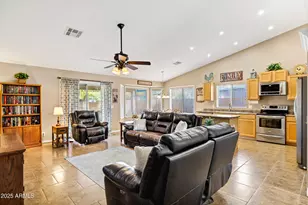 2864 E Pony Ct, Gilbert, AZ 85295 - Photo 7