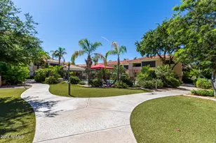 9990 N Scottsdale Rd, Paradise Valley, AZ 85253 - Photo 37