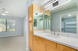 9990 N Scottsdale Rd, Paradise Valley, AZ 85253 - Photo 25