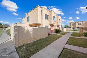 948 S Alma School Rd, Mesa, AZ 85210 - Photo 1