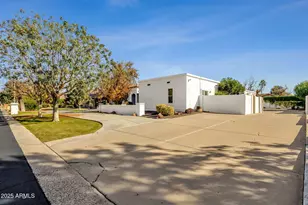 89 N Riata St, Gilbert, AZ 85234 - Photo 3