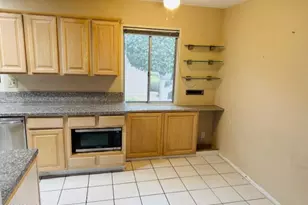 13705 N 98th Ave, Sun City, AZ 85351 - Photo 11