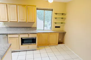 13705 N 98th Ave, Sun City, AZ 85351 - Photo 7