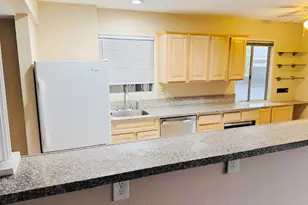 13705 N 98th Ave, Sun City, AZ 85351 - Photo 5