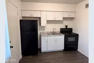 6802 W Glendale Avenue #22, Glendale, AZ 85303 - Photo 5