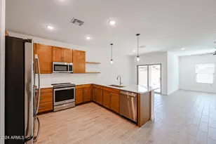 7811 N 79th Dr, Glendale, AZ 85303 - Photo 5