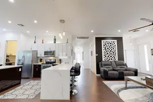 1202 E Colter St, Phoenix, AZ 85014 - Photo 1