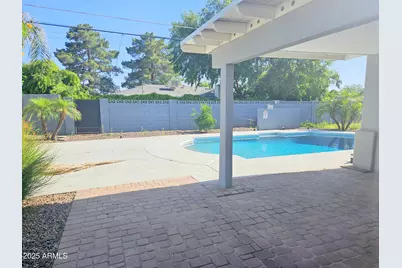 4139 E Clarendon Avenue, Phoenix, AZ 85018 - Photo 17