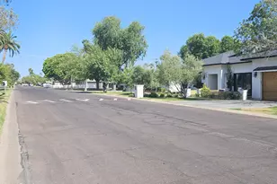 4139 E Clarendon Ave, Phoenix, AZ 85018 - Photo 23