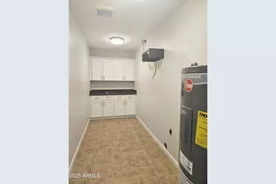 4139 E Clarendon Avenue, Phoenix, AZ 85018 - Photo 11