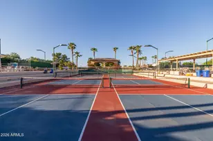 8935 W Kerry Ln, Peoria, AZ 85382 - Photo 35